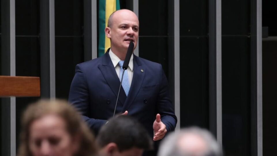 72 pedidos contra STF; Alcolumbre decide pautas 72 pedidos contra STF; Alcolumbre decide pautas