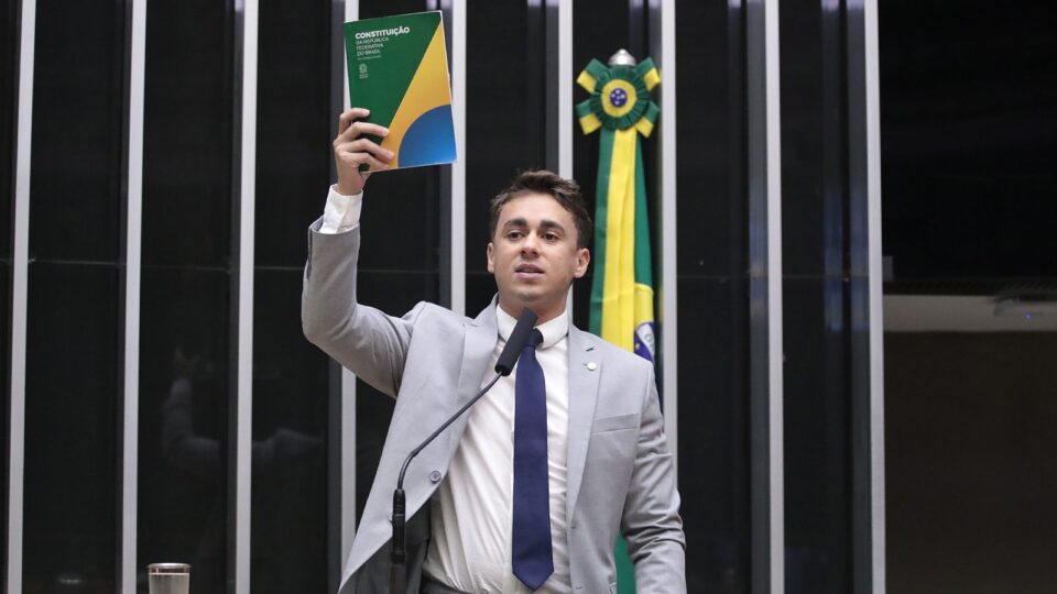 Base governista critica Nikolas Ferreira após vídeo do Pix